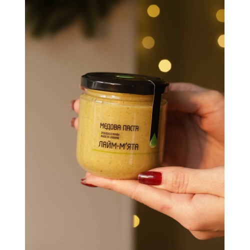 Новорічний подарунок. Теплий мікс із свічкою WHITE Новорічний подарунок. Теплий мікс із свічкою WHITE